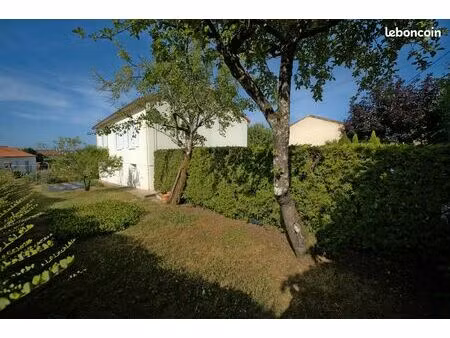 maison 183m² utiles avec sous-sol - niort ste-pezenne
