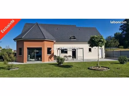 maison 7 pièces 225 m²