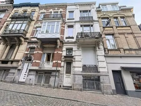 appartement à louer à place françois bossuet 5 saint-josse-ten-noode (vbe35347)