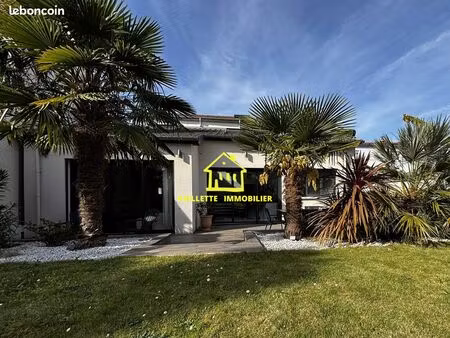maison 6 pièces 178 m²