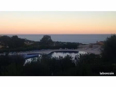t2/3 les issambres terrasse vue mer clim piscine dernier étage?