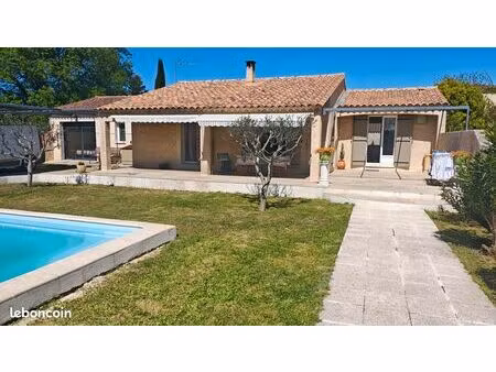 villa piscine 3 ch. +studette vedène golf