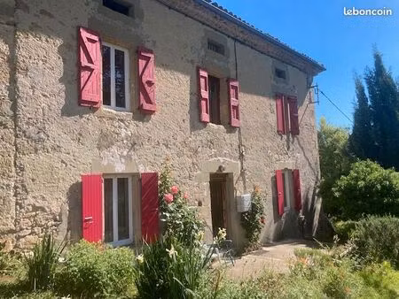 3 pièces dans corps de ferme près de toulouse