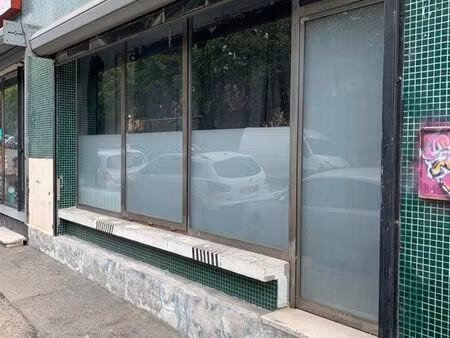 local commercial avec accord copro pour transformation en logement 27m2 et cave de 14m2