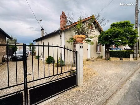 maison avec jardin et garage