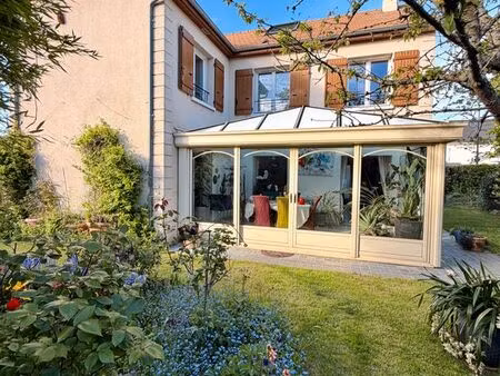 maison 9pièces 175 m2 loi carrez