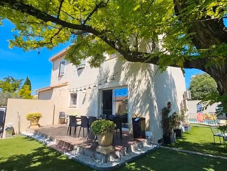 villa 97m2   piscine et garage