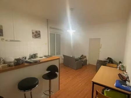a louer studio centre bourg