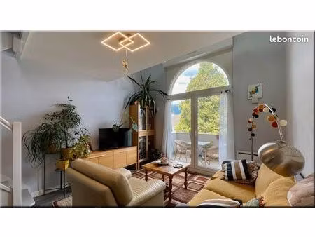 duplex 2 pièces 3 m²