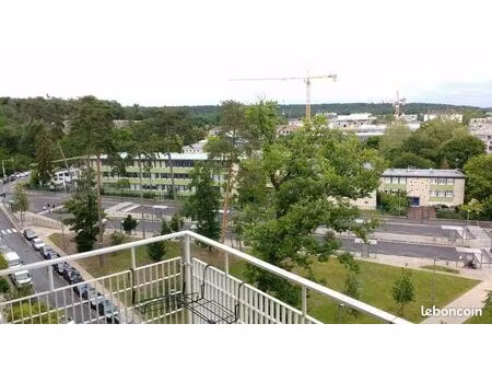 appartement 71 m2 dernier etage  belle vue