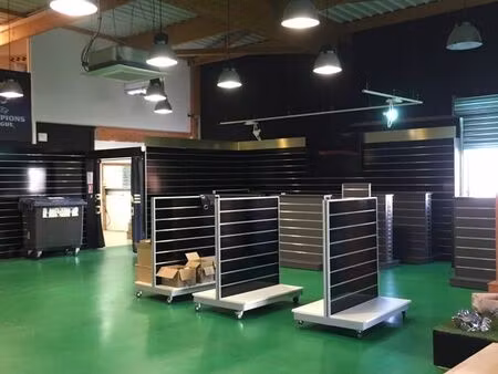 local commercial poitiers