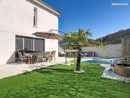 maison 5 pièces 144 m²