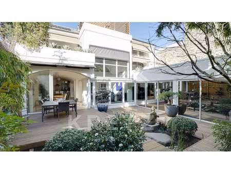maison de luxe à vendre dans le quartier prince–marmottan