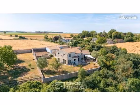 propriété 8 pièces 240 m²