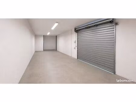à louer – local commercial / activité avec bureaux – petit-couronne
