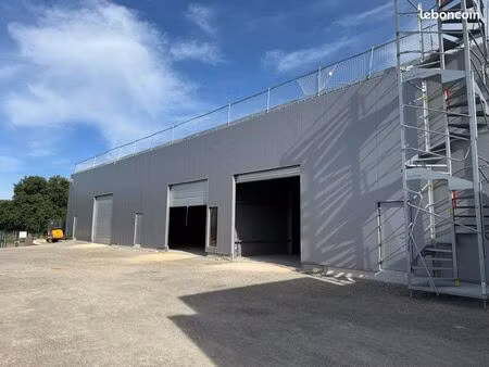 local d’activité neuf à louer — 200 m²