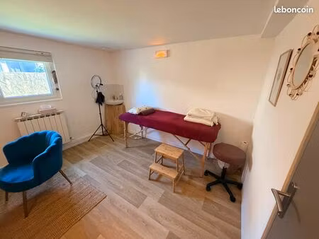 loue local de 12m2 sur pernes les fontaines