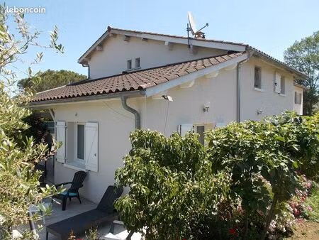 corps de ferme restauré 5 pièces avec jardin et garage