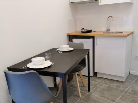 studio 1 pièce 12 m²