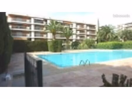 studio 1 pièce 29 m²