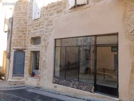 local 65 m2 châteauneuf du pape