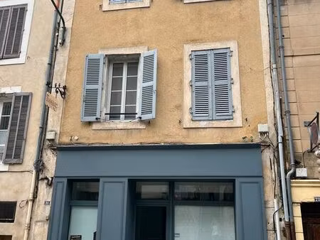 à louer – local commercial 56 m² la tour d'aigues