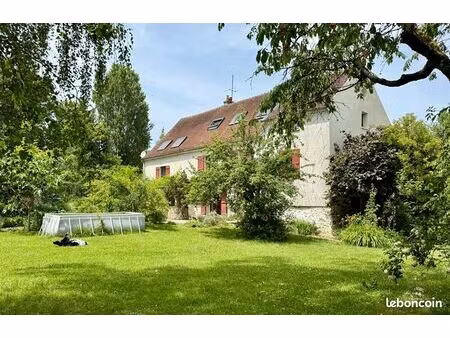 propriété 8 pièces 276 m²