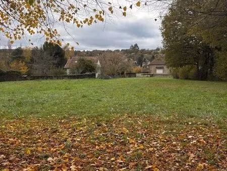 terrain 691 m² saint-victurnien