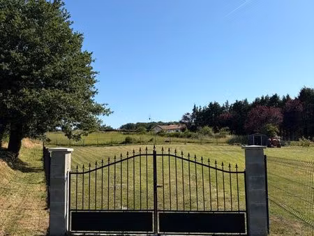 terrain constructible de 1200m2