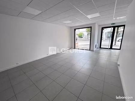 local commercial 52 m² pontault combault