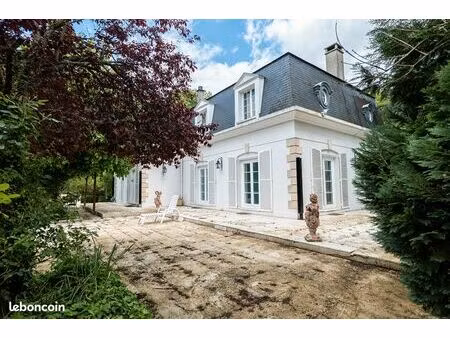 propriété 12 pièces 260 m²