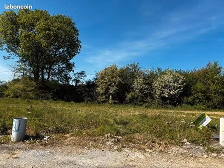 terrain 373 m² apremont