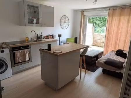 appartement . t3 (2 chambres) . 50m2