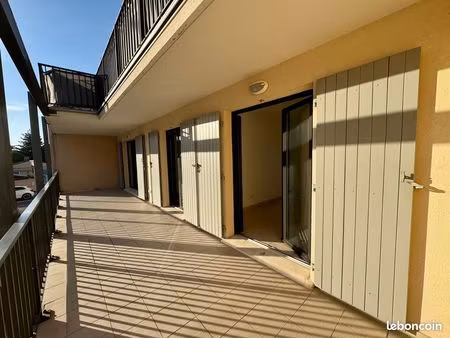 appartement t3 saint maximin la sainte baume