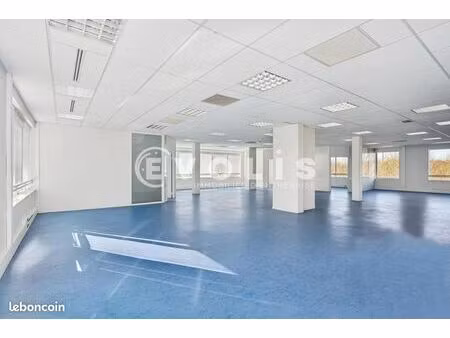 bureaux 161 m²