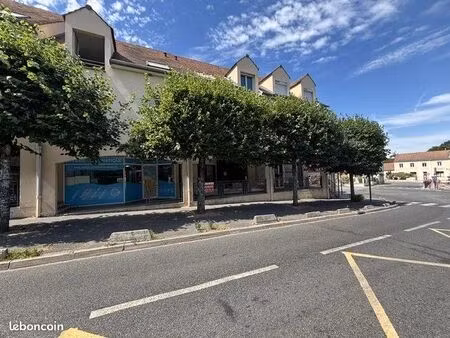 local commercial 30 m² gretz-armainvilliers