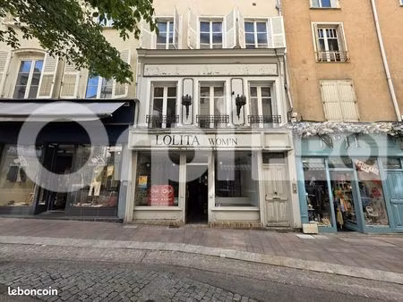 local commercial 45 m²