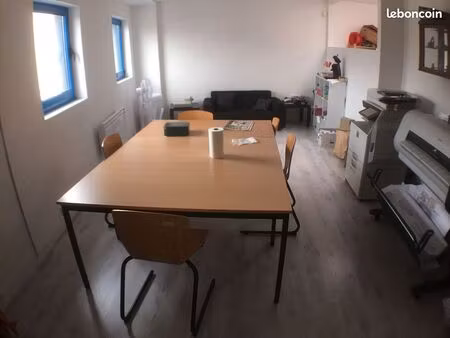 local commercial 73 m² meaux