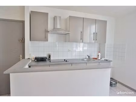 studio 1 pièce 26 m²