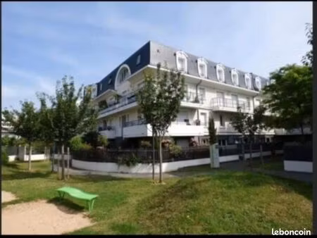 studio meublé proche rer a / ligne l