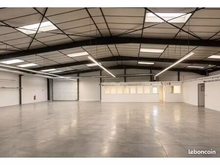 entrepôt 700 m² thorigny-sur-marne