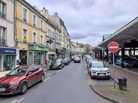 local commercial 60 m²