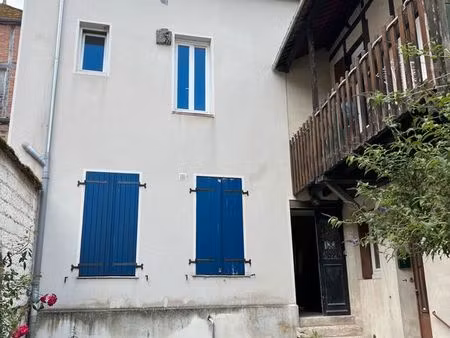 à louer – bray-sur-seine (77) – studio traversant 28 m² entièrement rénové