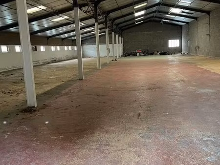 location bâtiment hangar pature