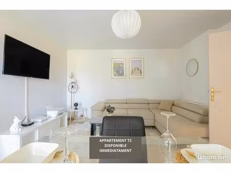 je cherche un(e) sous-locataire – appartement entier – 6 mois uniquement – disponible dès 