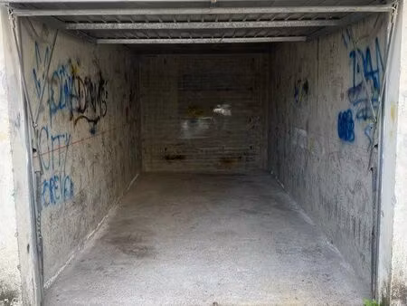 garage box à louer