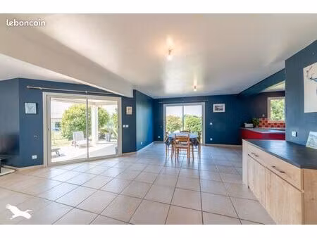 maison 6 pièces 148 m²