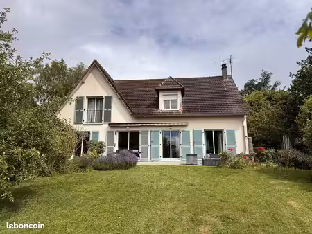 propriété 9 pièces 185 m²