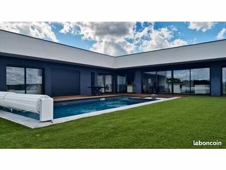 villa contemporaine avec piscine