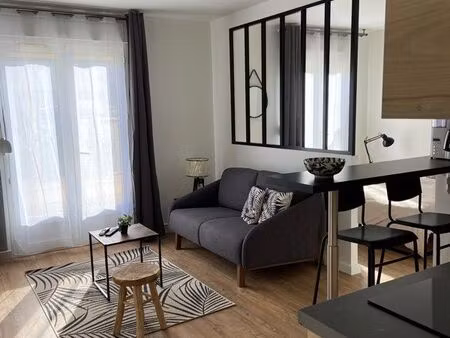 grand studio / t1 bis meublé de 31m2 avec terrasse et box - pontault-combault  avenue de l